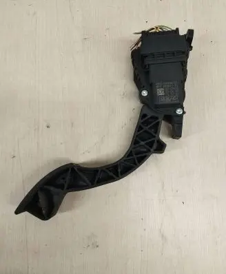 Ford Focus Accelerator throttle pedal 4M519F836AK 6PV00864132
