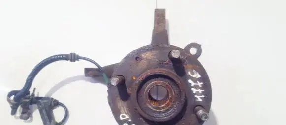Hyundai Elantra Front wheel hub