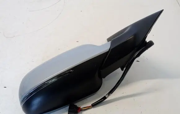 Audi A5 8T 8F Front door electric wing mirror 