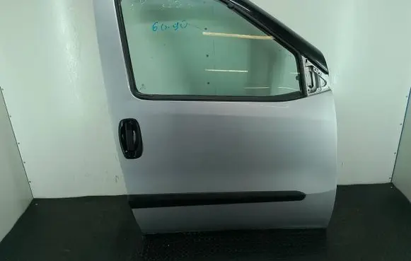 Opel Combo D Front door