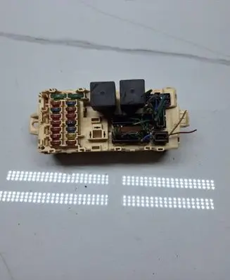 Mitsubishi Eclipse Fuse module 48789E17 1945