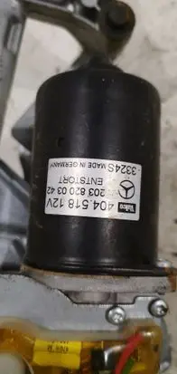 Mercedes-Benz C W203 Front wiper linkage and motor 2038200342