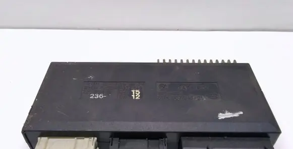 BMW 5 E39 Comfort/convenience module 8372143 61358372143
