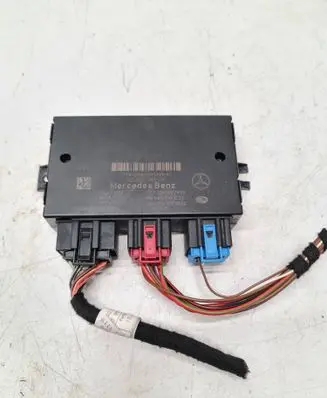 Mercedes-Benz E W212 Tow bar trailer control unit/module A2049023802 5DS00978102 A2125451232
