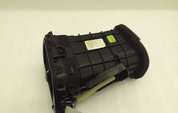 KIA Sportage Dash center air vent grill 97420F1AA0 84740F1AA0KA1