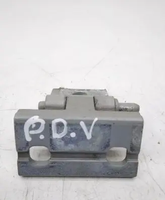 Volvo XC90 Front door upper hinge