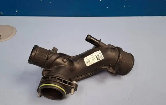 Audi Q8 Turbo air intake inlet pipe/hose 0P2145674C