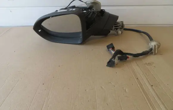 Volkswagen Golf VIII Front door electric wing mirror 5H1857501BG 23386041BG