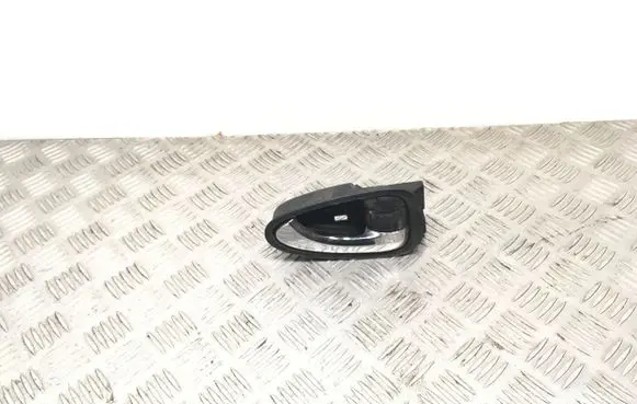 Toyota Avensis T270 Front door interior handle 6920505050 76693A2