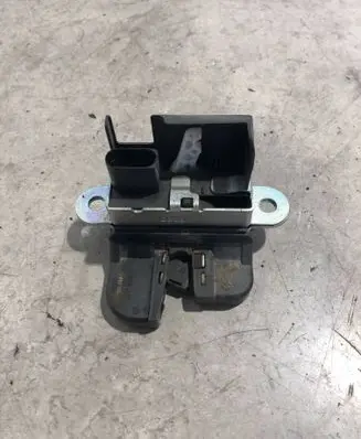 Volkswagen Caddy Tailgate/trunk/boot lock/catch/latch 2K5827505E