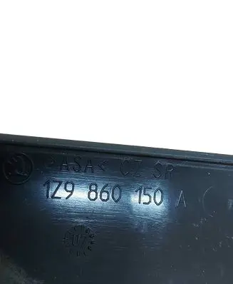 Skoda Octavia Mk2 (1Z) Roof bar rail cover 1Z9860150A