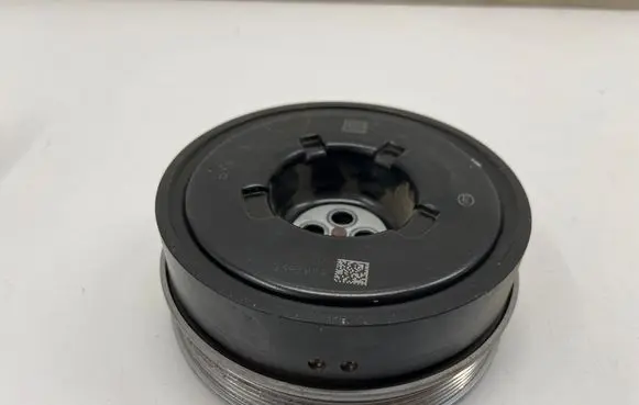 Mini Clubman F54 Crankshaft pulley 8687695