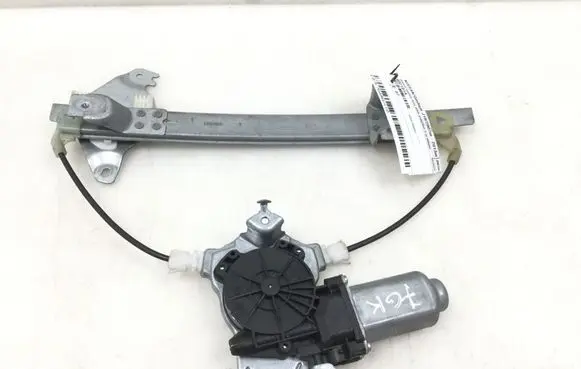 Nissan Qashqai Rear door manual window regulator 402191A