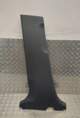 (B) pillar trim (bottom)