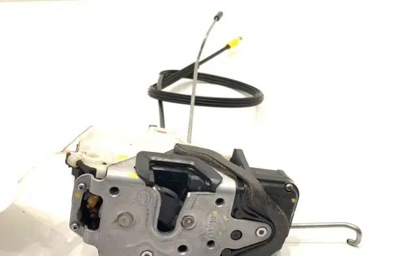 Opel Astra J Front door lock