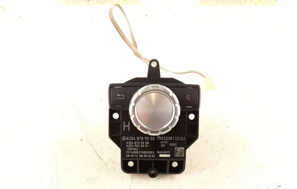 Head unit multimedia control