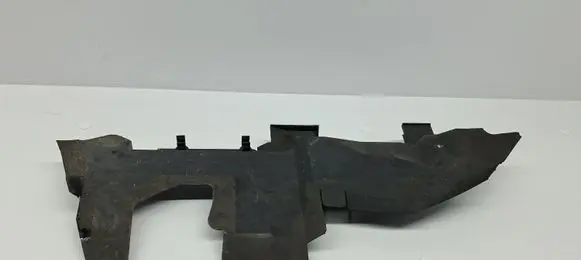 Audi Q7 4L Intercooler air guide/duct channel 4L0121284A