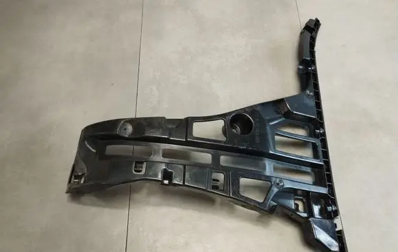 Mercedes-Benz S W222 Bumper support mounting bracket corner A2228800612