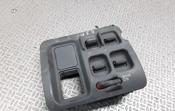 Honda CR-V Electric window control switch M17432S10