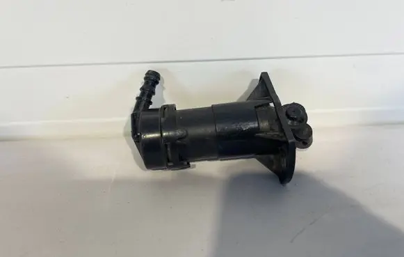 Audi A6 S6 C6 4F Headlight washer spray nozzle 4F0955102