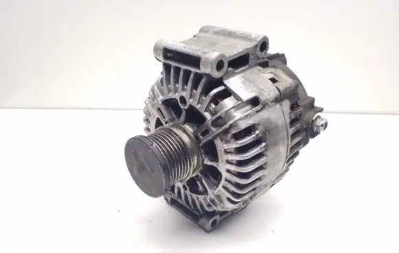 Mercedes-Benz C W204 Generator/alternator A0141541102