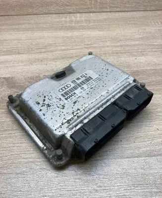 Audi A3 S3 8L Engine control unit/module ECU 038906012A 0281010120 USED