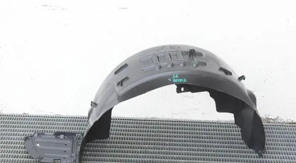 Opel Vivaro Rear arch fender liner splash guards 9832137780 9833810980 9810968480