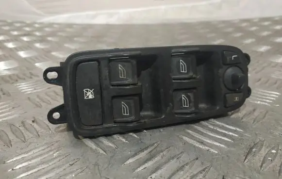 Volvo V50 Electric window control switch 30773210
