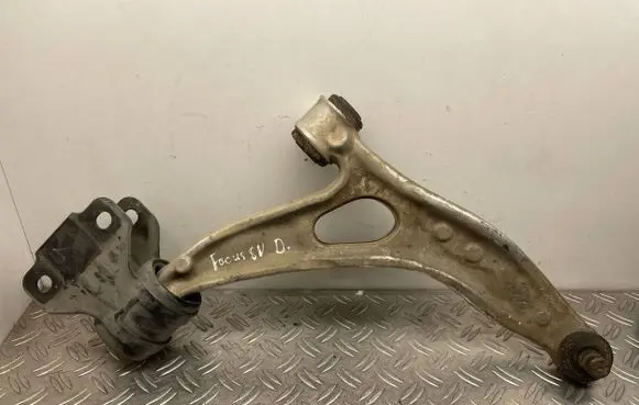 Ford Focus Front lower control arm/wishbone BV613A423HNE