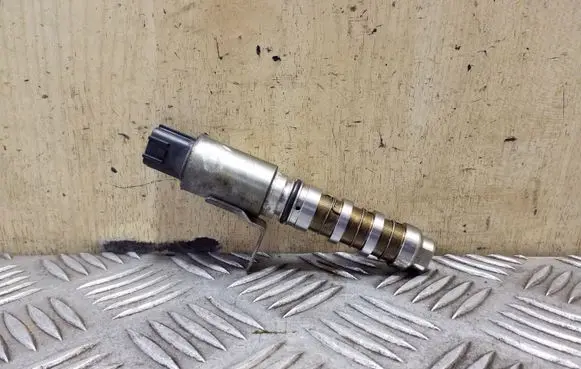 Nissan Juke I F15 Camshaft vanos timing valve 