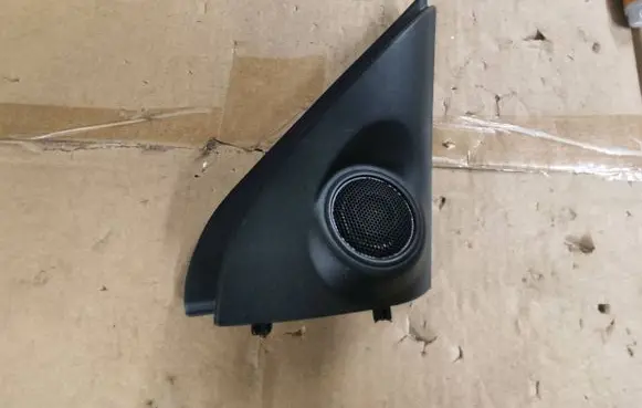 Mitsubishi Outlander Front door high frequency speaker 7221B588/590
