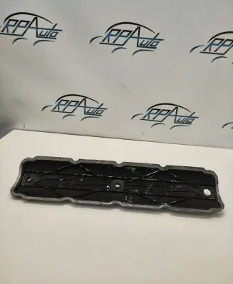 Renault Megane III Rocker cam cover 8200303546