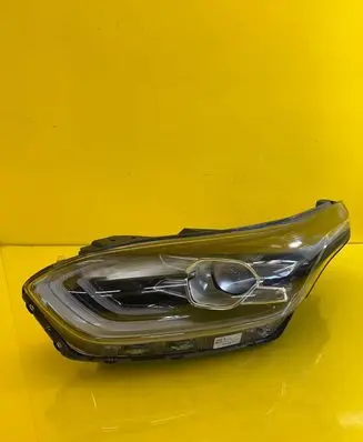KIA Ceed Headlight/headlamp 92101J7100