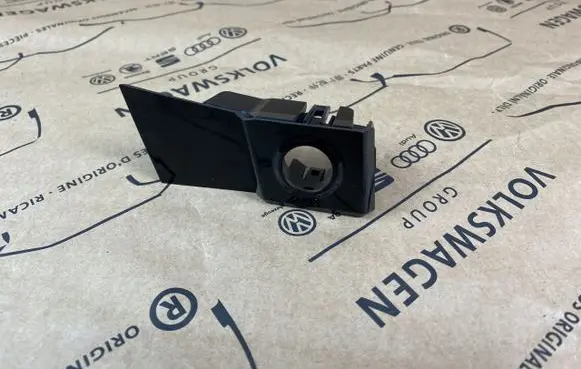 Audi A3 S3 8V Front parking sensor holder (PDC) 8V5919268A1QP