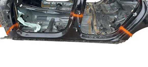 Volvo S90, V90 Pillar (middle)
