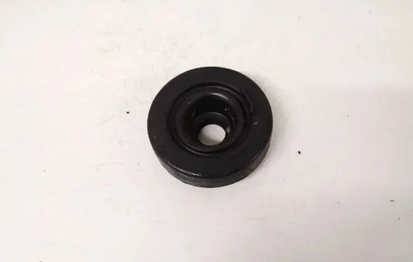 Toyota RAV 4 (XA20) Headlight/headlamp dust cover