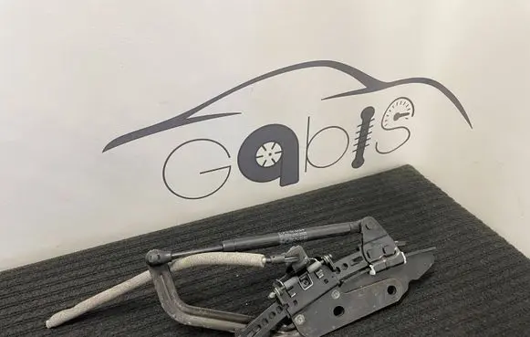 BMW X3 G01 Seat back rest lock catch 7404186 51285310 85300113