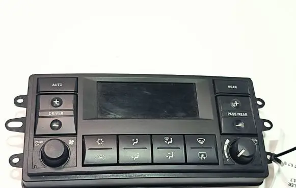 Chrysler Aspen Climate control unit 58024H P55056675AF
