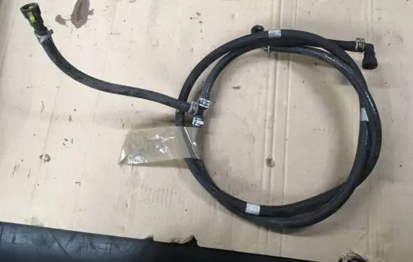 Chevrolet Captiva Headlight washer hose/pipe 