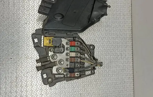 Citroen DS3 Fuse module 9675123880 66652X 1329