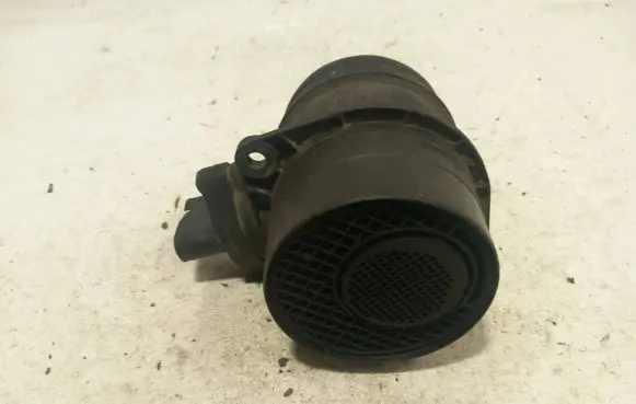 Volkswagen Touareg I Mass air flow meter 074906461B 0281002461