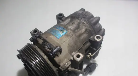 Volvo V50 Air conditioning (A/C) compressor (pump) 0743210724