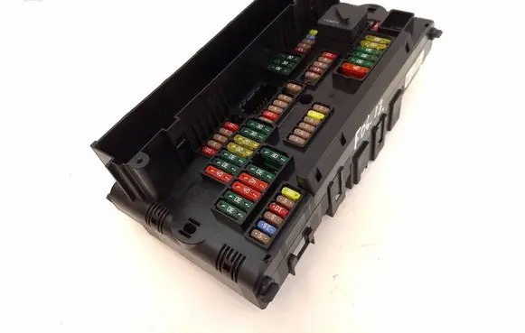 BMW 6 F06 Gran coupe Fuse module 9252815 317033442 03836631