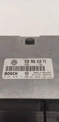 Volkswagen Golf IV Engine control unit/module 038906018FS 0281010171 28SA4403