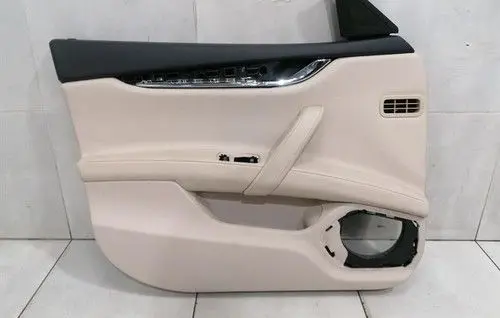 Maserati GranTurismo Front door card panel trim
