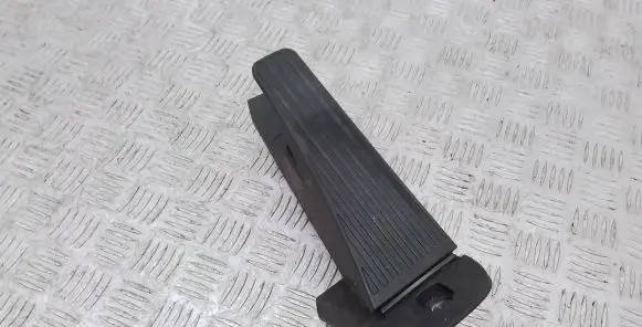 Volvo S90, V90 Accelerator throttle pedal 31445780