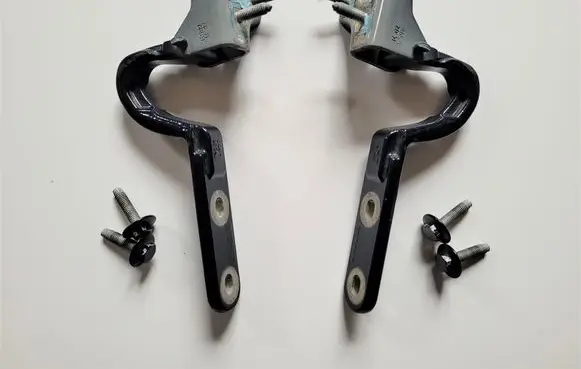 Mercedes-Benz GLS X166 Loading door hinge set A1667400137 A1667400237