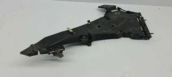 Audi Q7 4L Front bumper mounting bracket 4L0807284