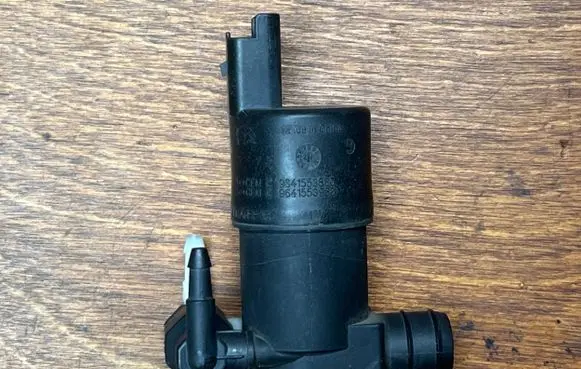 Renault Zoe Windscreen/windshield washer pump 9641553880 9641553980