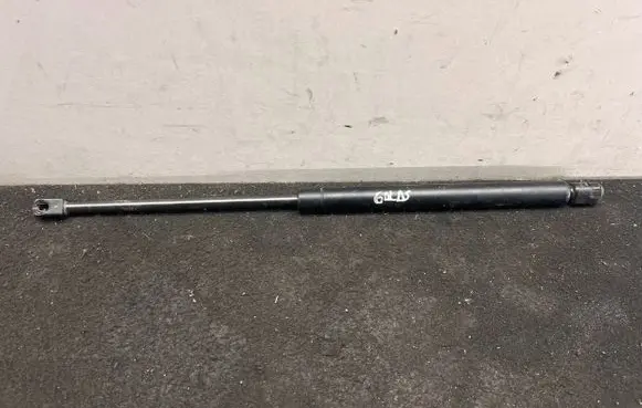 Audi Q7 4L Tailgate strut 4L0827552E